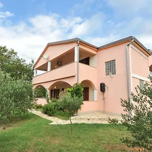 Marta , Starigrad Paklenica Chorwacja